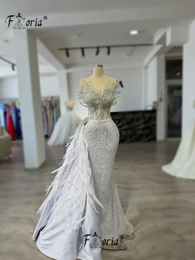งดงามลูกปัดงาช้างพรรคอย่างเป็นทางการชุด Fesather ด้านข้างรถไฟคริสตัล Mermaid ชุดราตรี Gowns แต่งงาน Robe de soiree ปรับแต่ง