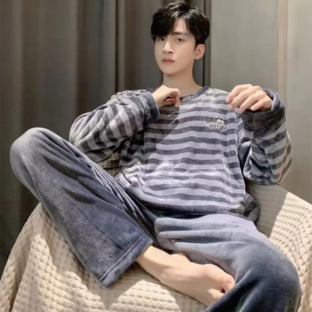 ฤดูหนาว Flannel ชุดนอนผู้ชายเกาหลีรุ่นลายแขนยาวการ์ตูนชุดนอน Homewear ชุดนอน Loungewear